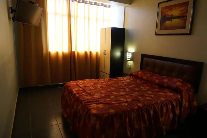 Room 2 of 11
