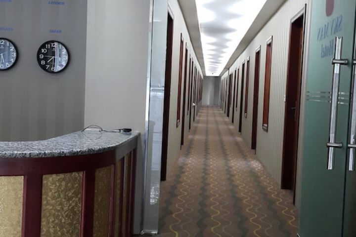 Ballroom/Hall 48 of 51