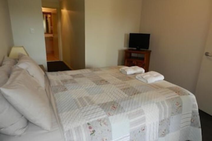 Room 25 of 123