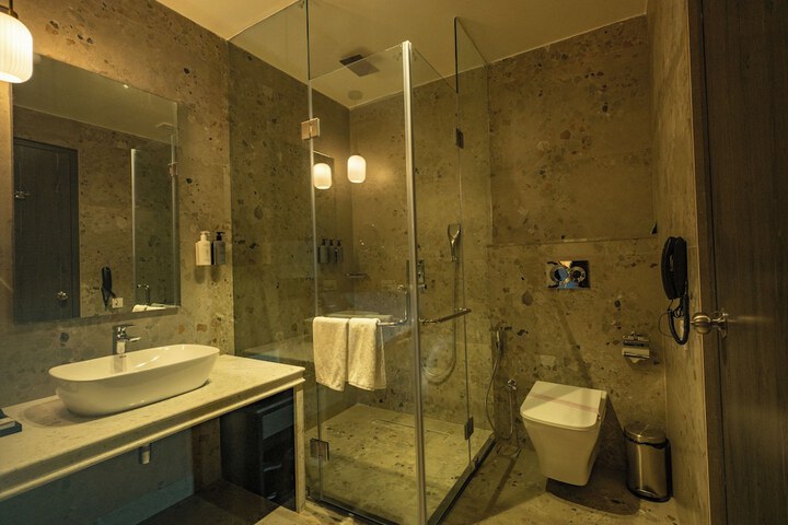Room 45 of 85