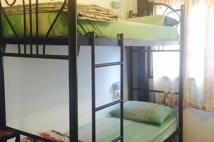 Room 13 of 24
