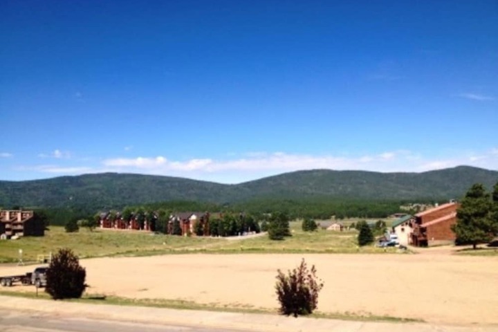 Property Grounds 25 of 28