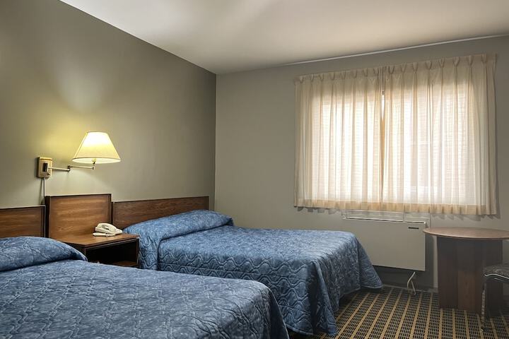 Room 17 of 47