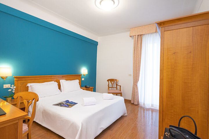 Room 42 of 134