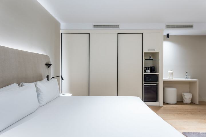 Room 19 of 109