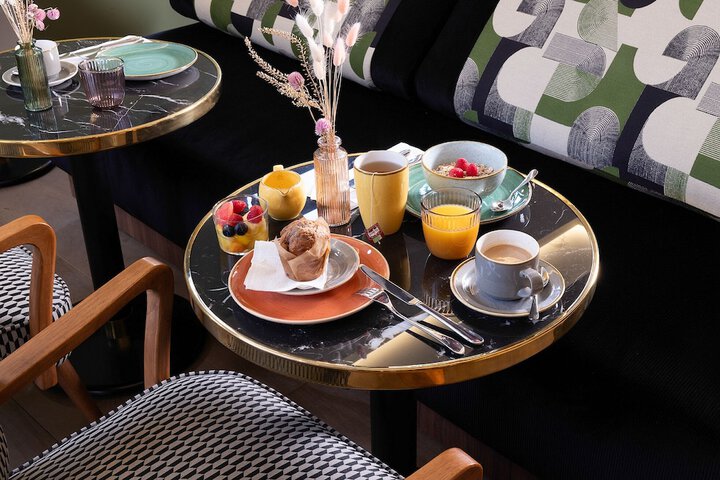 Breakfast/Coffee Service 53 of 62