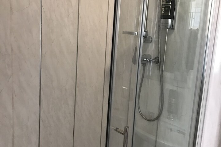 Room 52 of 82
