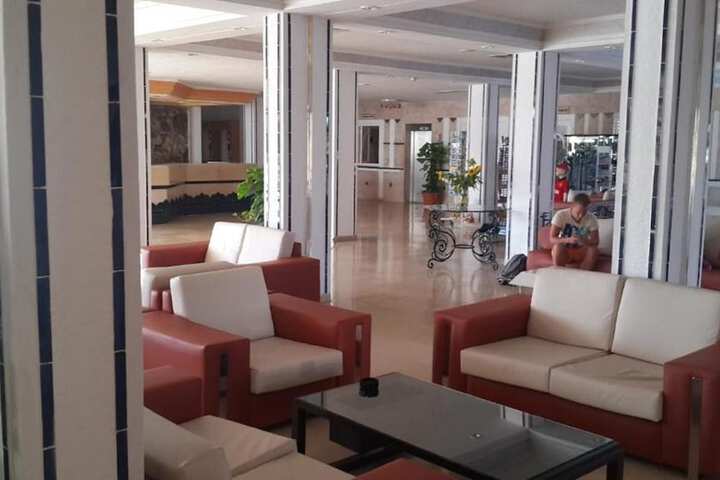 Hotel Interior 3 of 34
