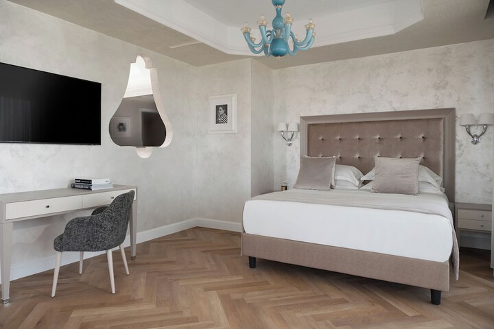 Room 18 of 63