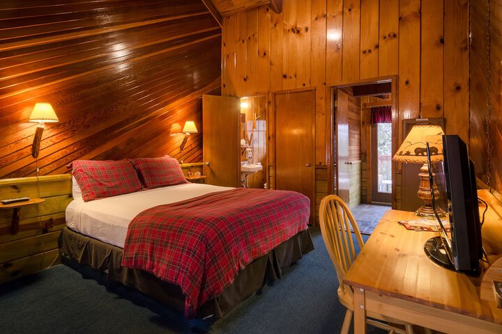 Room 9 of 47