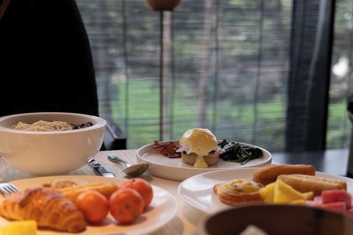 Breakfast/Coffee Service 118 of 141