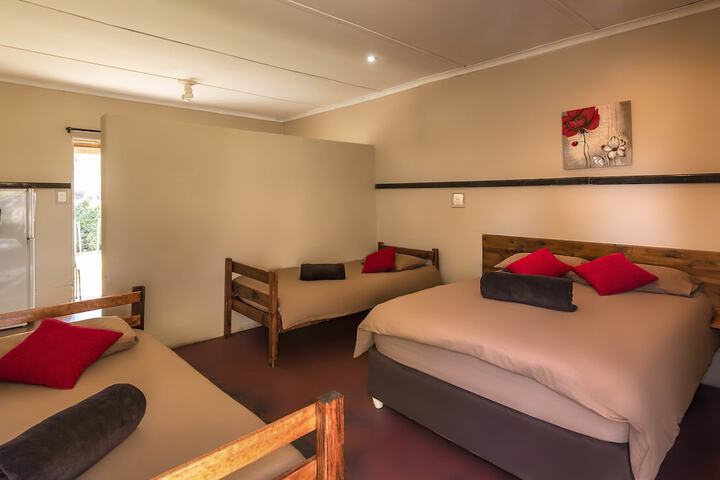 Room 5 of 35