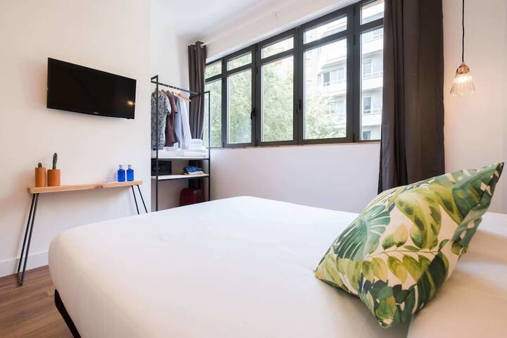 Room 5 of 67