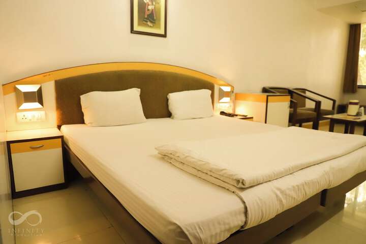 Room 5 of 35