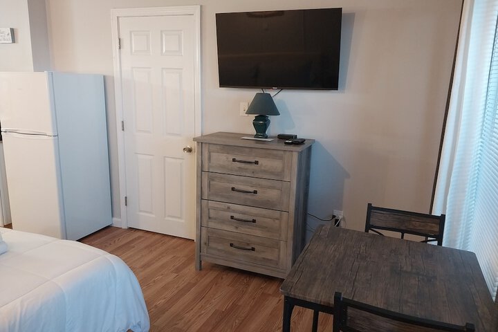 Room 32 of 77