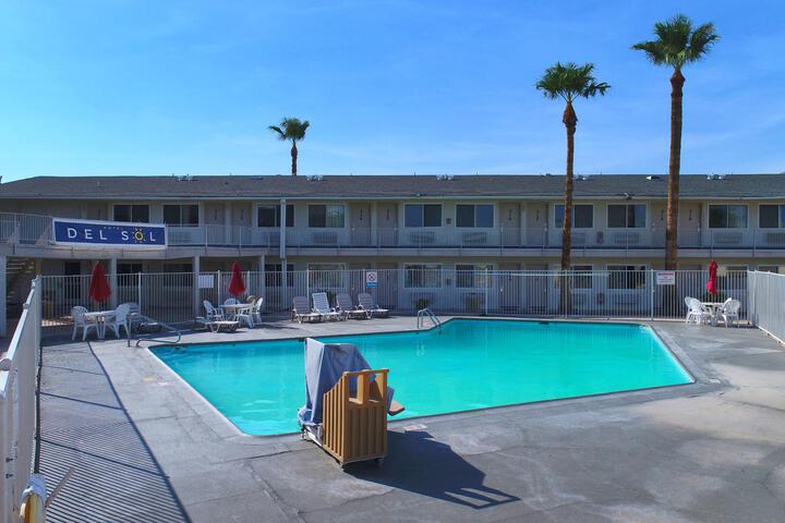 Pool 12 of 16