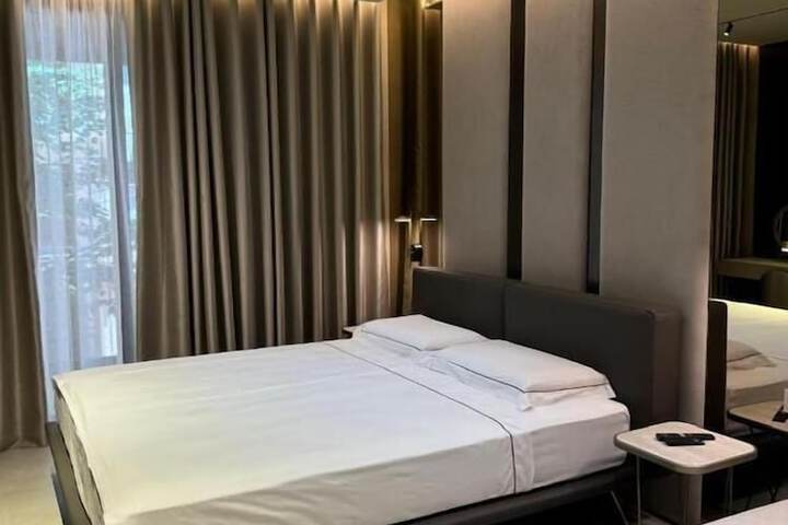Room 100 of 201
