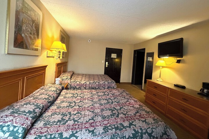 Room 14 of 27