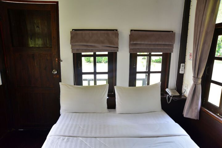 Room 8 of 61
