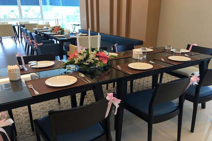 Dining 103 of 111
