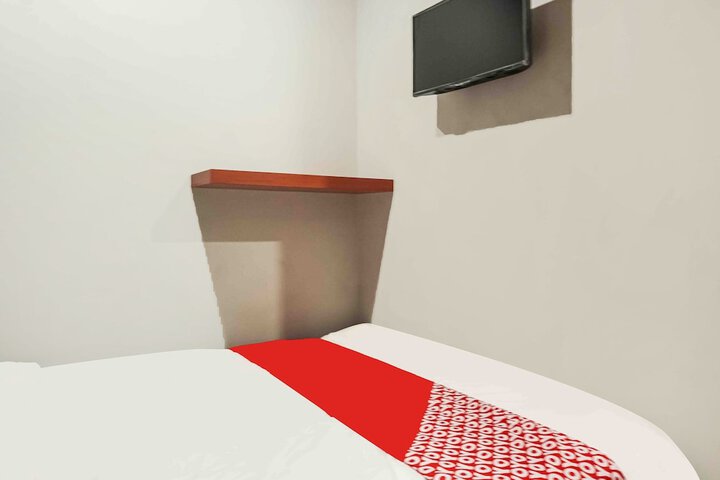 Room 21 of 30