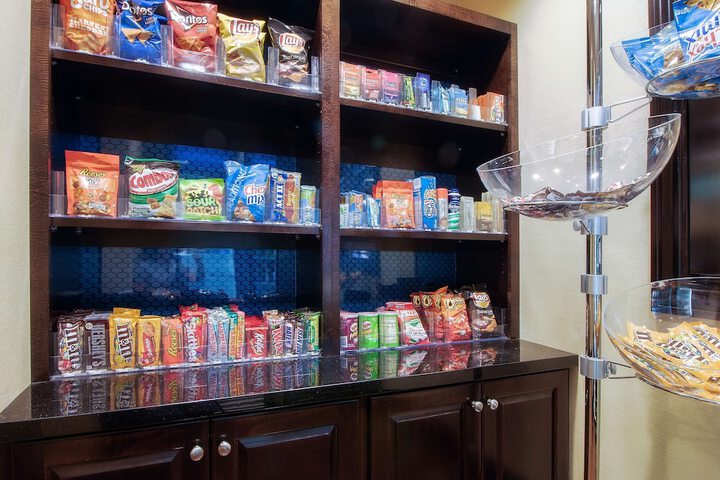 Snack bar