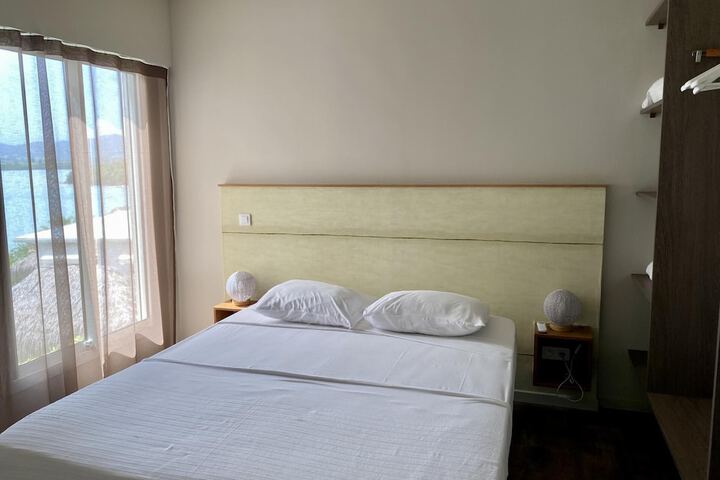Room 9 of 92