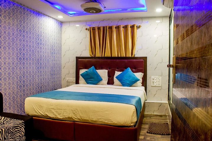 Room 14 of 49