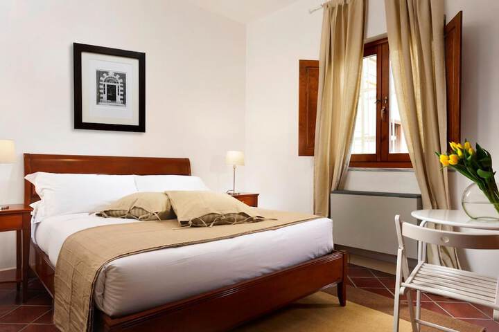 Room 9 of 53