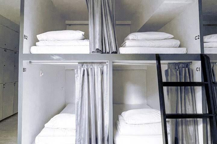 Room 26 of 60