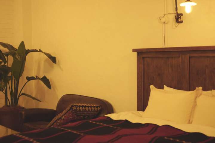 Room 2 of 33