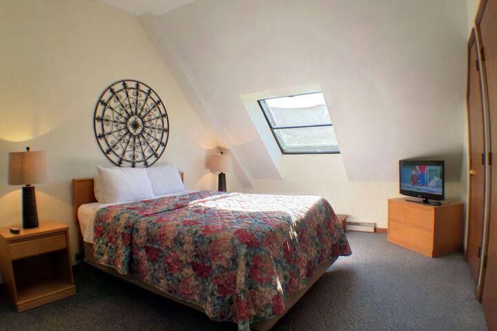 Room 21 of 234