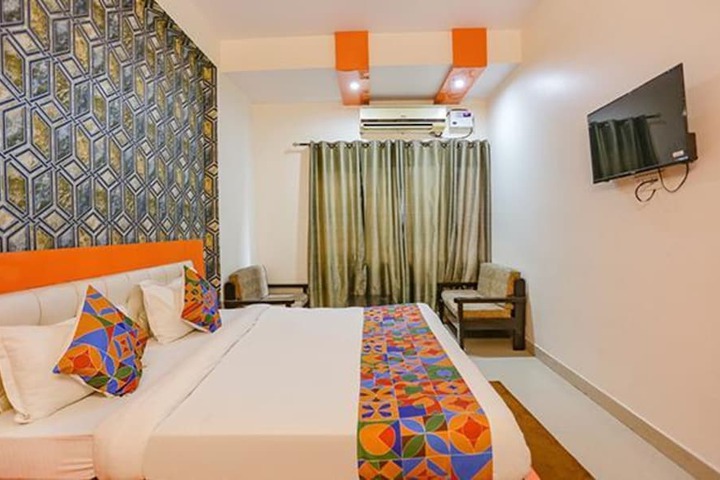 Room 12 of 31