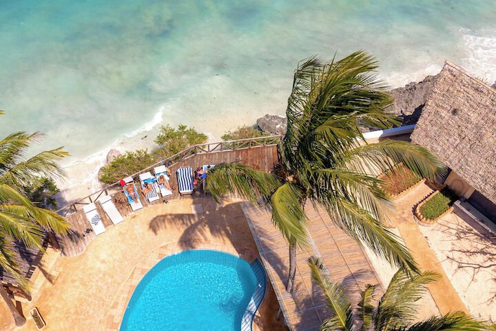 Pool 44 of 78