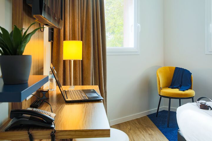 Room 40 of 53