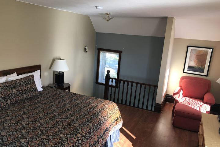 Room 9 of 146