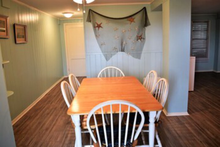 Room 26 of 76