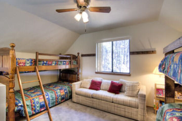 Room 3 of 8