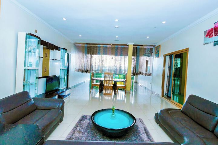 Room 16 of 52