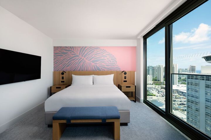 Room 65 of 168
