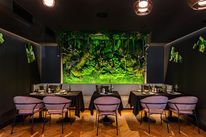 Dining 96 of 131