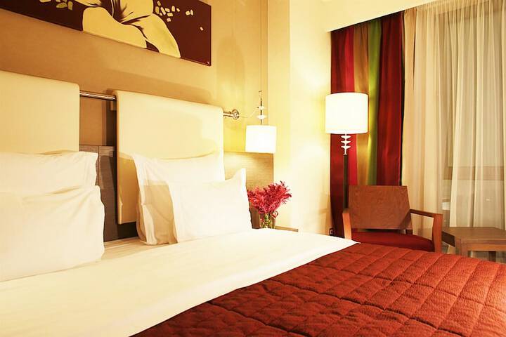 Room 3 of 55