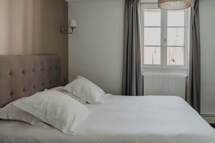 Room 51 of 89