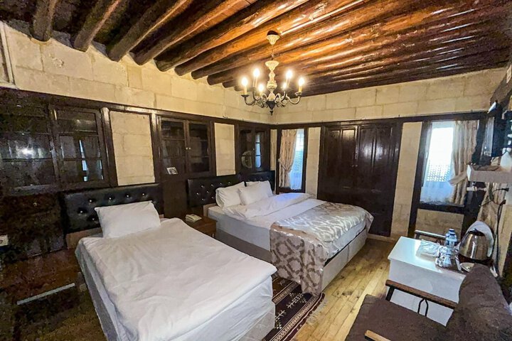 Room 5 of 91