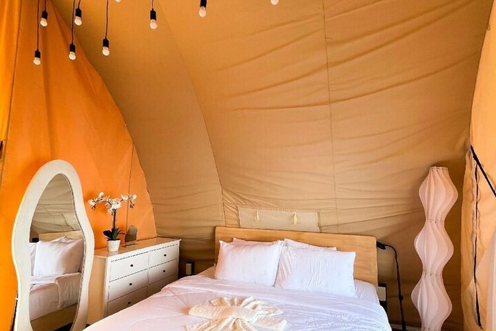 Room 2 of 24