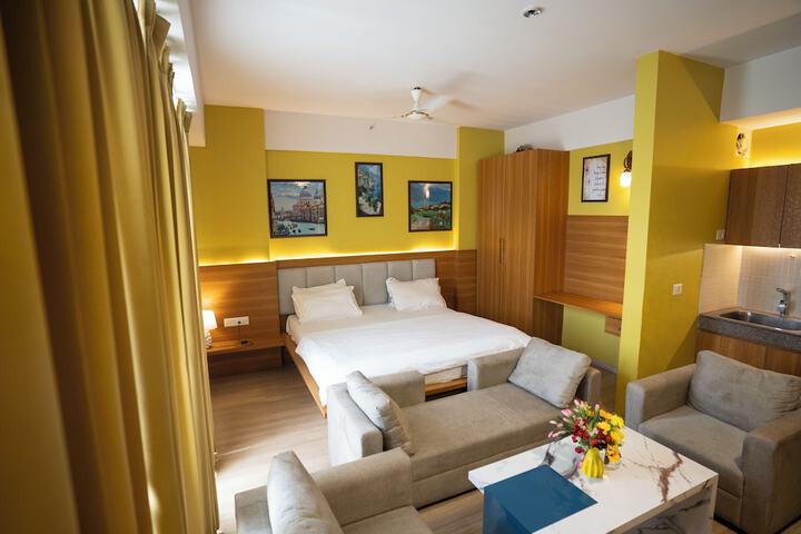 Room 6 of 38