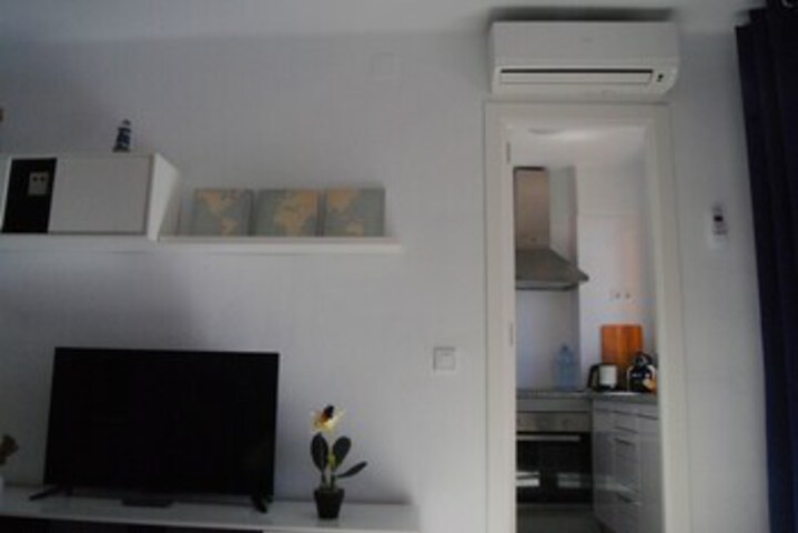 Room 9 of 19
