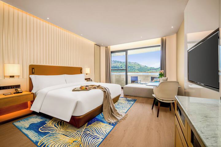 Room 3 of 21