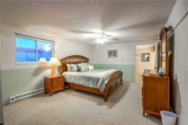 Room 18 of 27