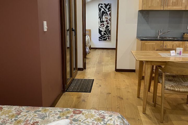 Room 28 of 121